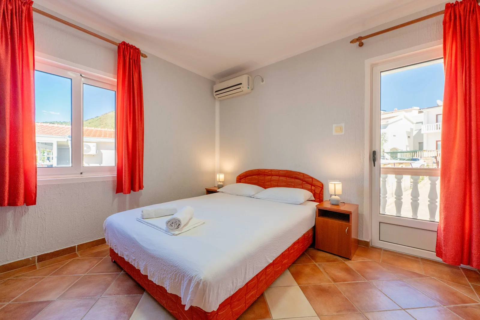 A sunny bedroom — Villa Glavanović